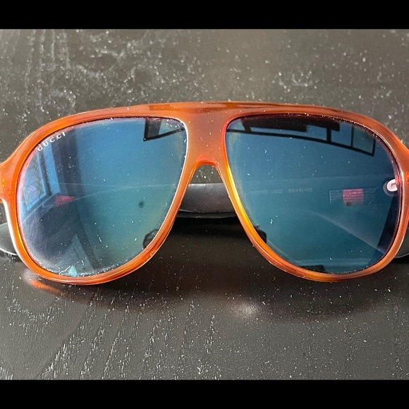 Gucci Other - Gucci sunglasses